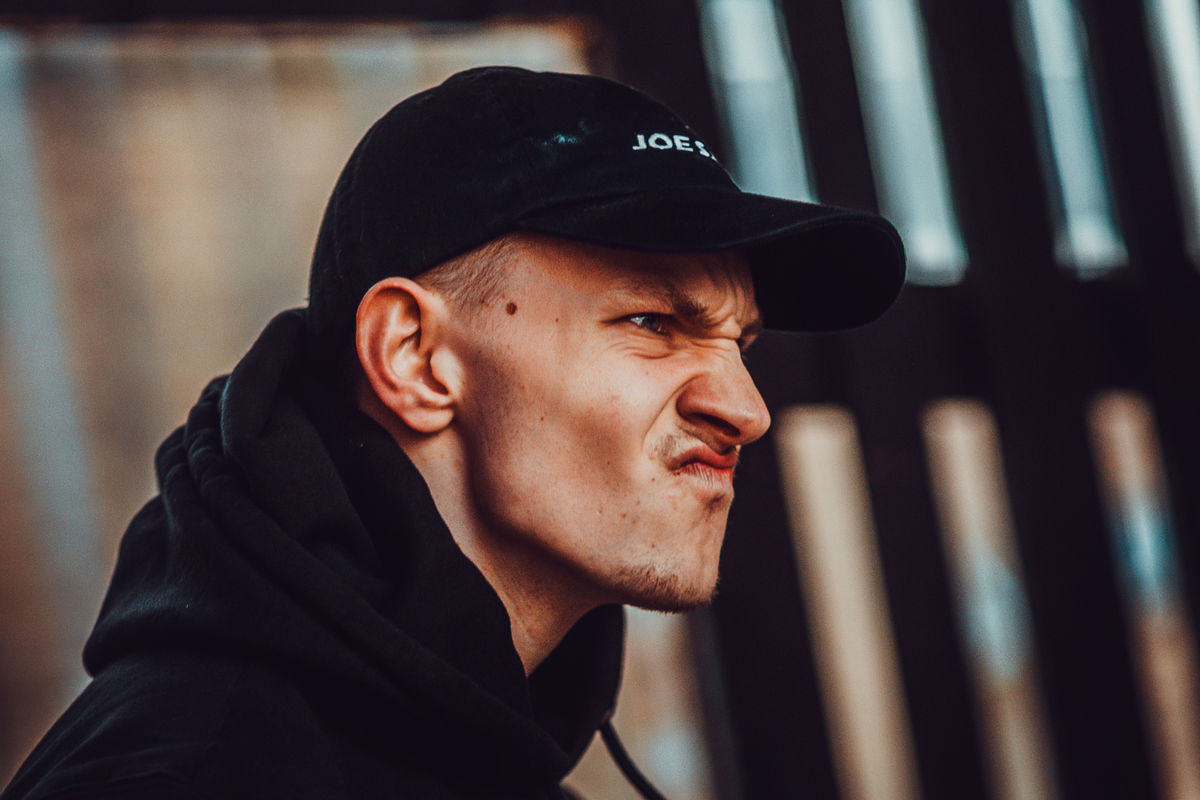 Loading... just a sec